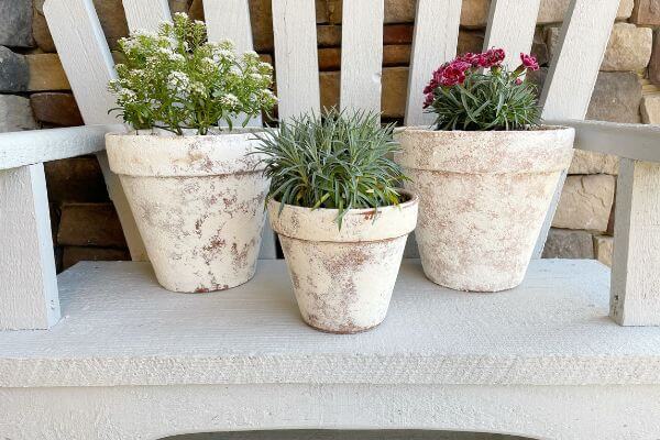 3 pots aged with baking soda and paint