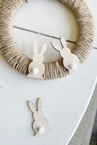 Second bunny glued onto the jute wreath, to the left of the first. 