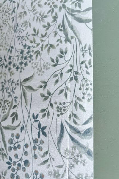 Crease along the contact paper along the hinged part of the inside of the desk. 