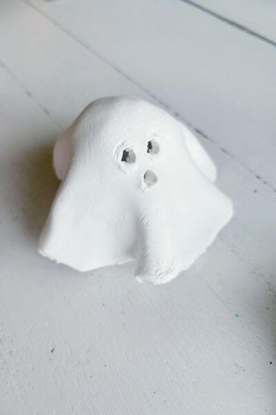 Allow the clay ghost to dry. 