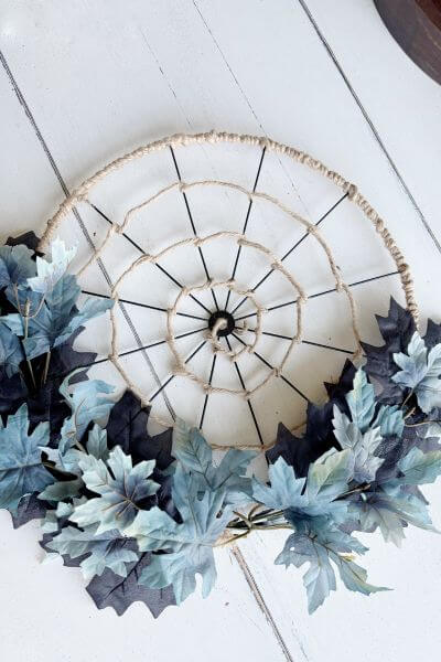 Adding one more set of maple leaves on each side. 