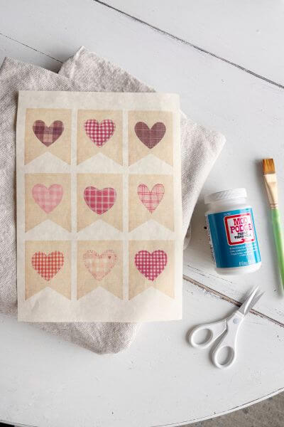 Supplies for fabric banner garland DIY.