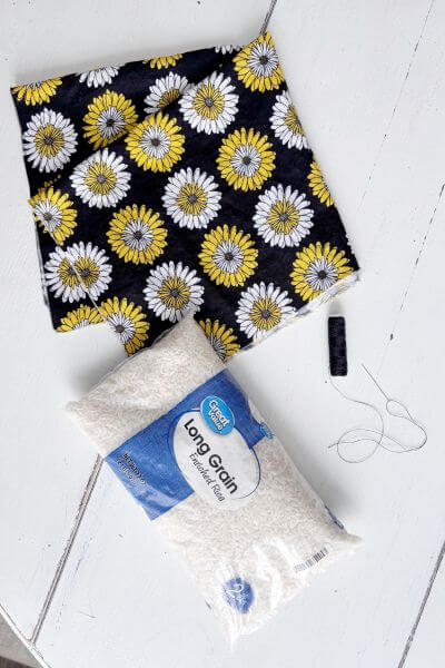 Supplies for DIY hot packs.