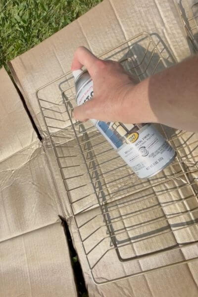 Spray paint the baskets of the wire cart.